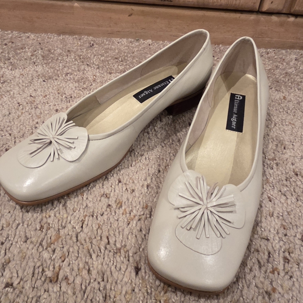 Etienne Aigner Women's Cream Flats